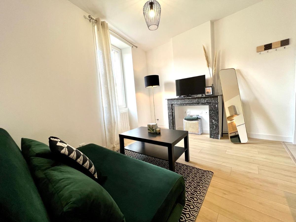 Suite ~ Romance Estivale ~ A 15 Min De Lyon Miribel  Exterior photo