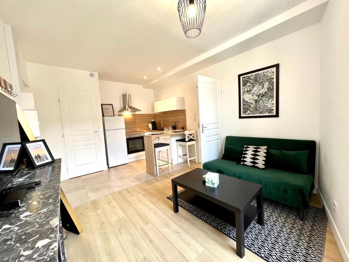 Suite ~ Romance Estivale ~ A 15 Min De Lyon Miribel  Exterior photo